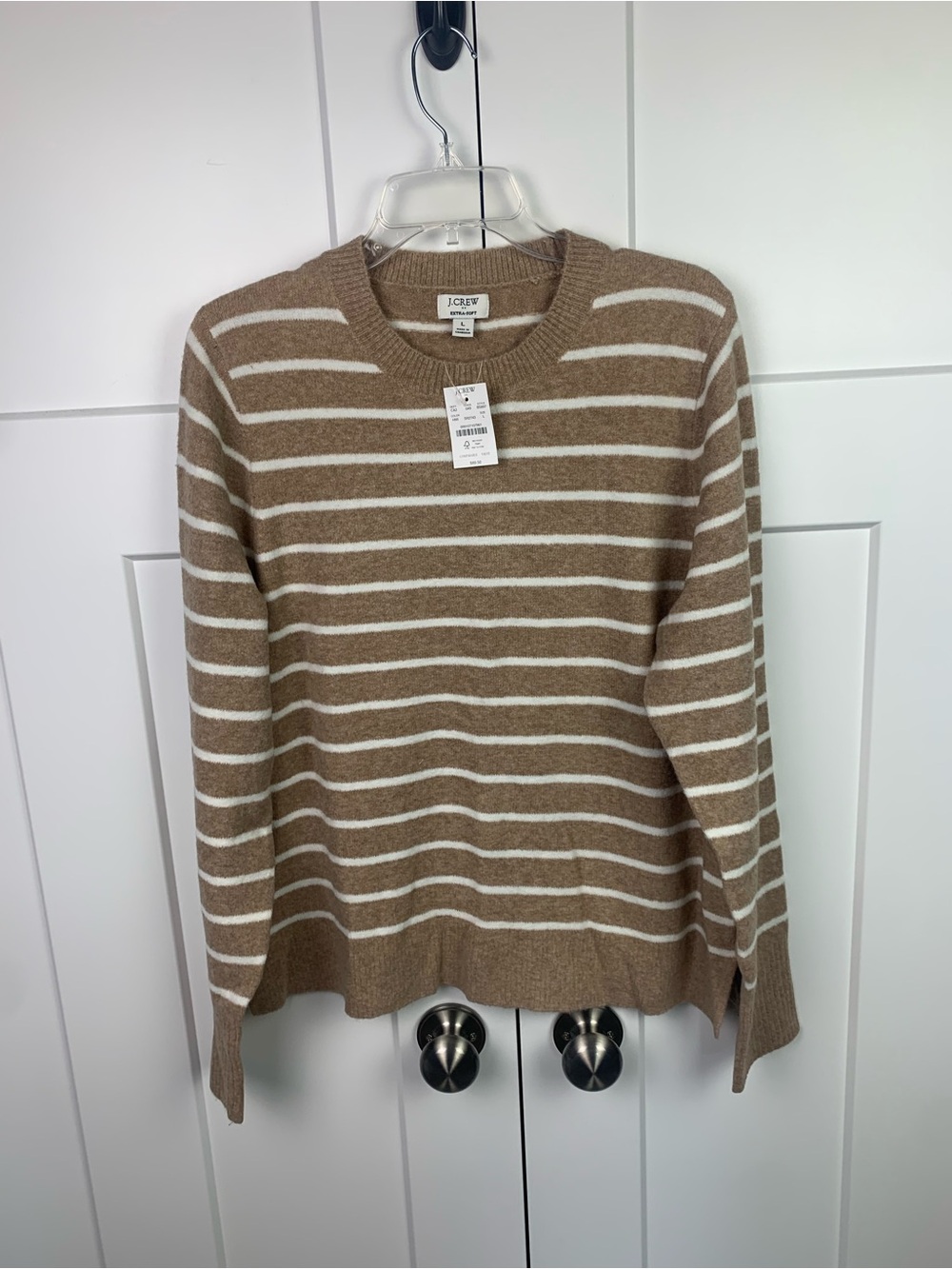 NWT J.Crew LARGE Crewneck Pullover Sweater Extra Soft Yarn Beige Ivory Stripe - Picture 2 of 6